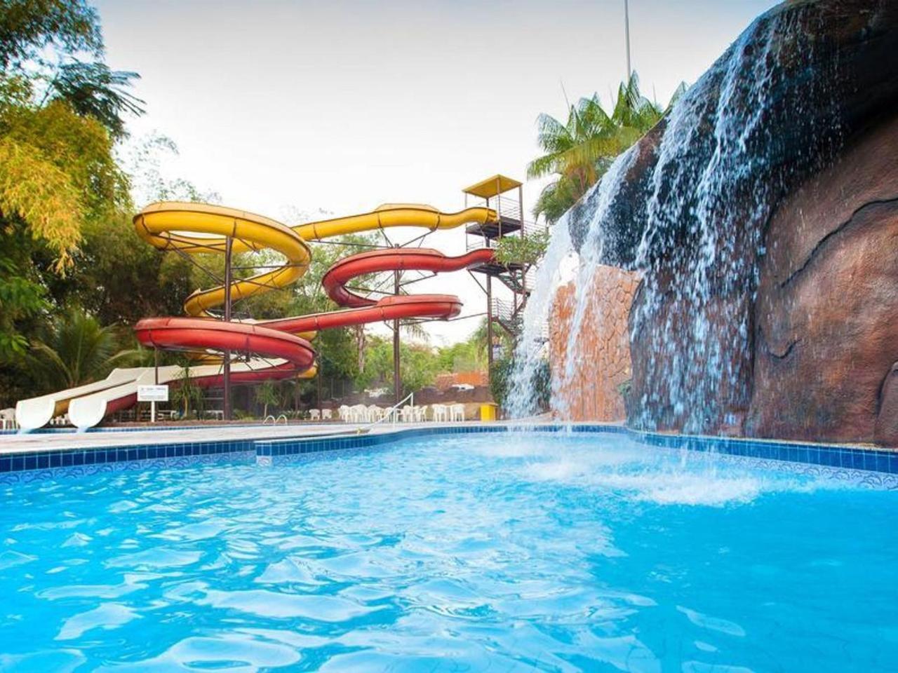 Golden Dolphin Grand Hotel - Flats Caldas Novas Kültér fotó